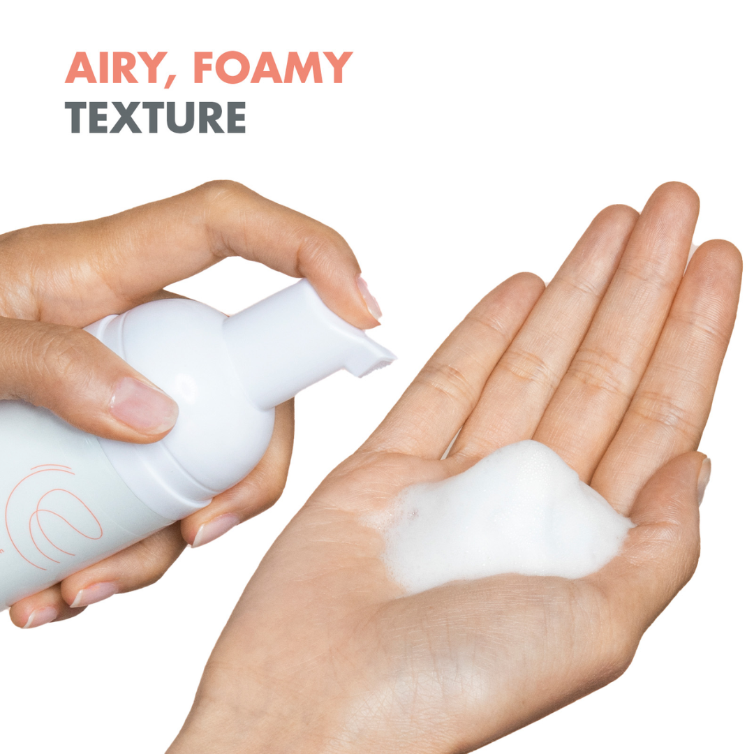Hydrating Emulsion Hydrance Light + FREE Cleansing Foam