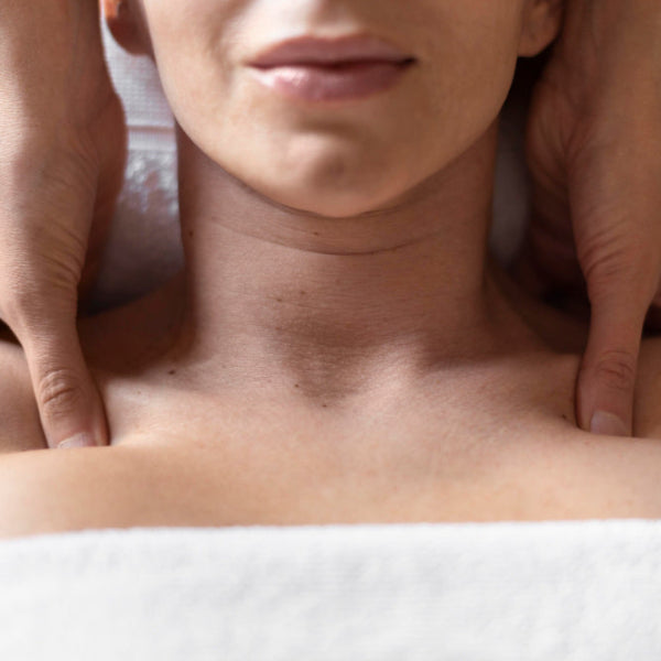 Japanese Scalp & Shoulders Massage