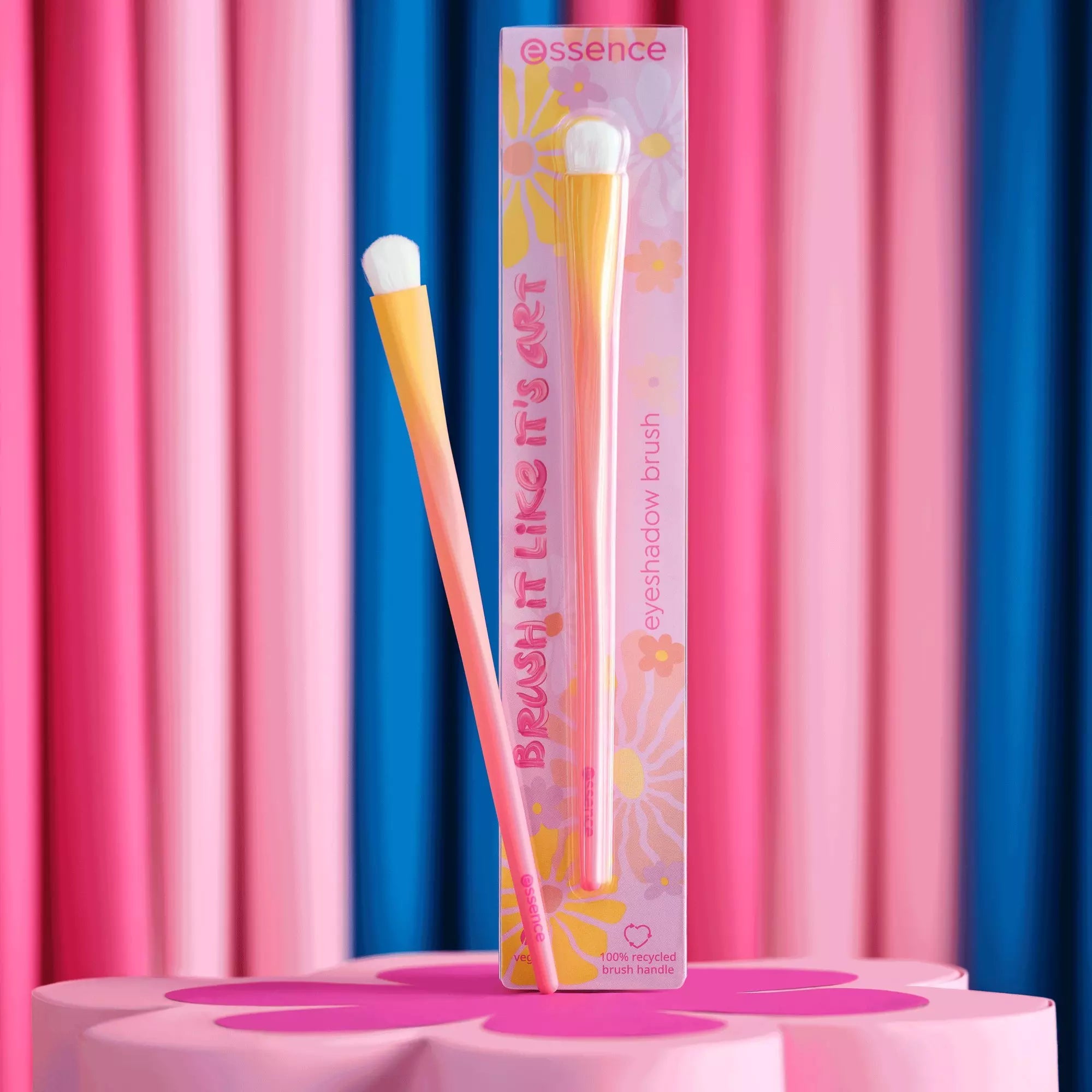 Brush It Like It's Art eyeshadow brush