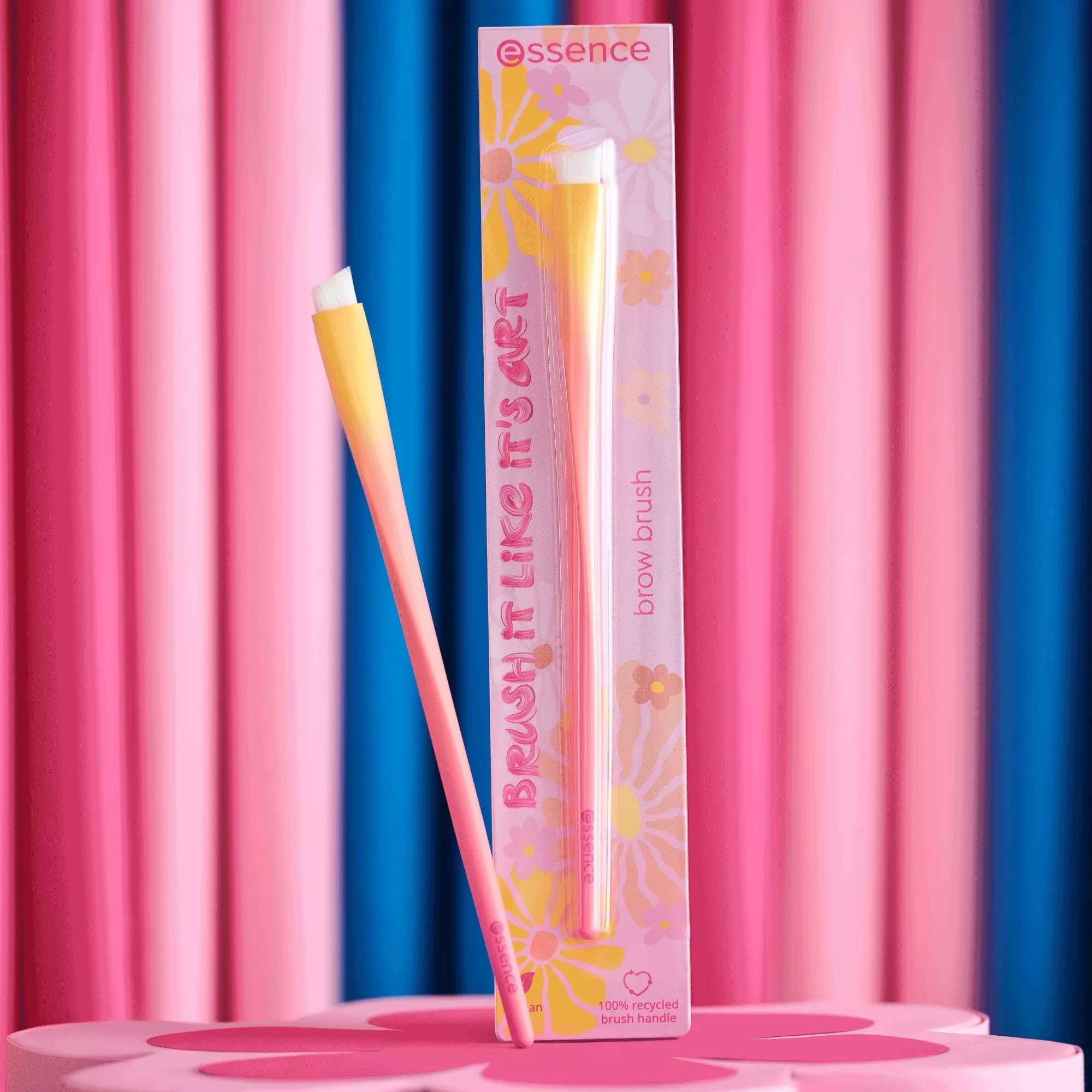 Brush It Like It's Art brow brush