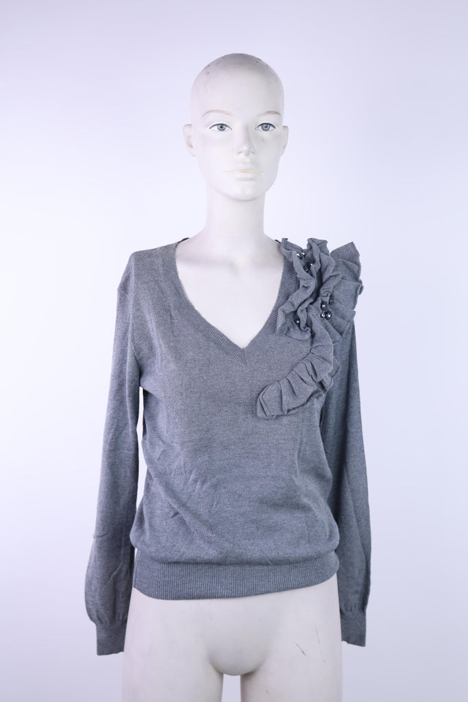 BADOO Badoo grey sweater with adornment at one side | Loolia Closet