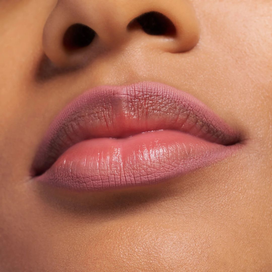 Essence 8H Matte Comfort Lipliner  
